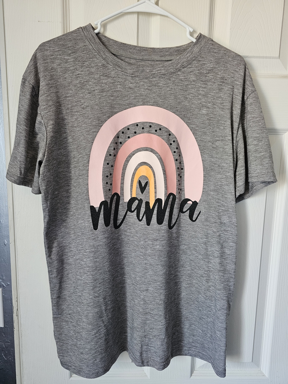 Mama Rainbow Graphic Tee - Gray, Size Large
